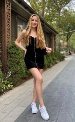 Проститутка лесбиянка Алия, рост: 167, вес: 47