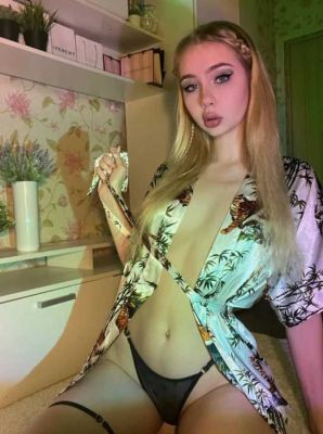 Надя - страпон услуги