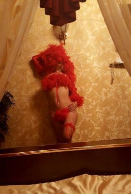 Алена, 8 952 008-24-07 - проститутка стриптизерша, 30 лет